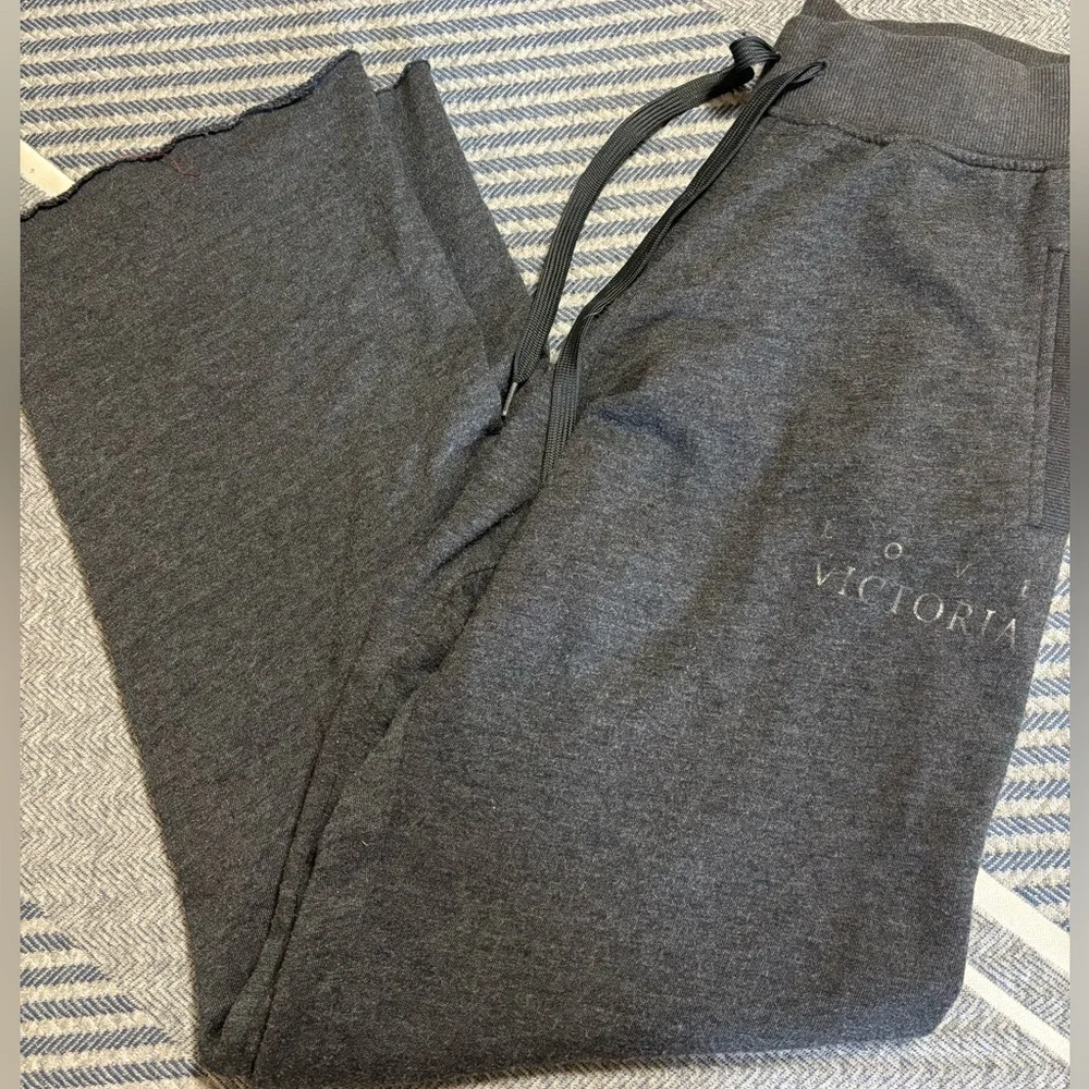 Victoria’s Secret Dark Gray Markel Distressed Hem Joggers/ Sweatpants - Picture 1 of 8